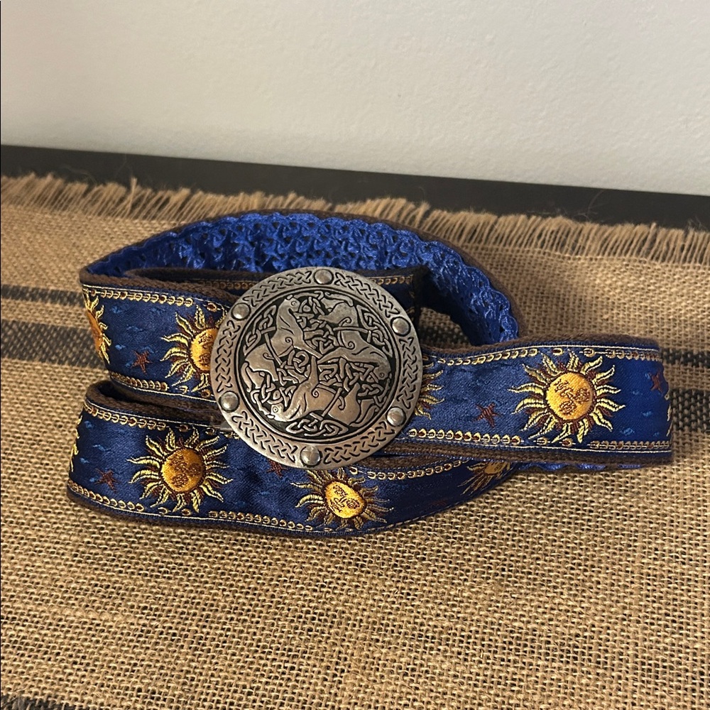 [Mackenzie]  Blue and Gold Sun Embroidered Belt With Buckle
